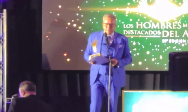 Julio Ríos le dedica su premio a Gaspar Valverde