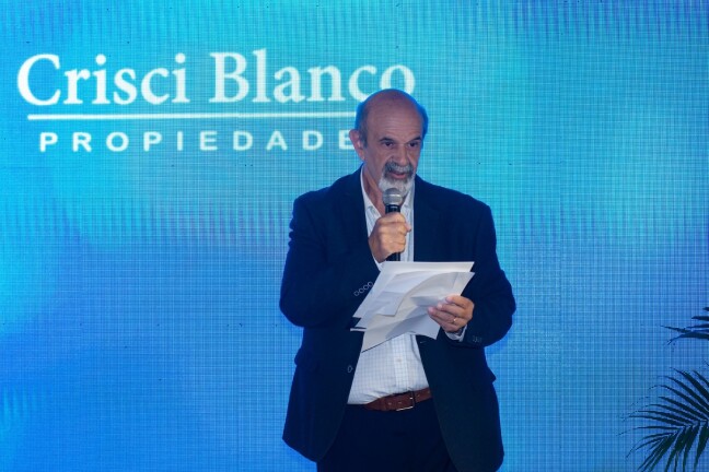 wetransfer_evento-crisci-blanco_2024-04-23_1852/Luis Crisci Blanco.jpeg