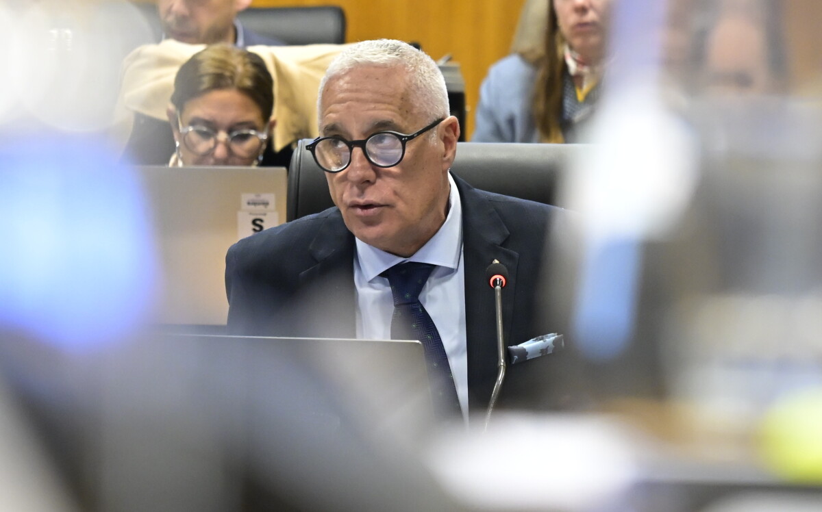El ministro del Interior, Carlos Negro, en Comisión de Seguridad y Convivencia de Diputados.