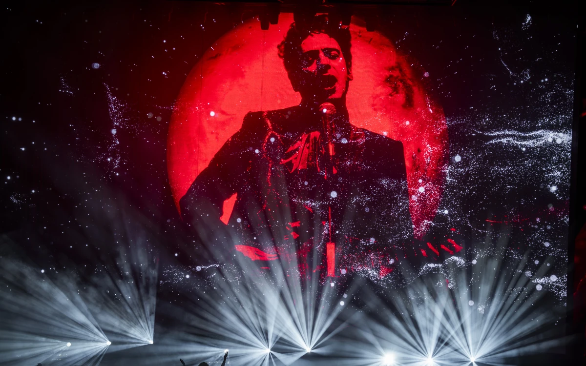 El holograma de Cerati revive a Soda Stereo en un Antel Arena colmado de nostalgia — image 1