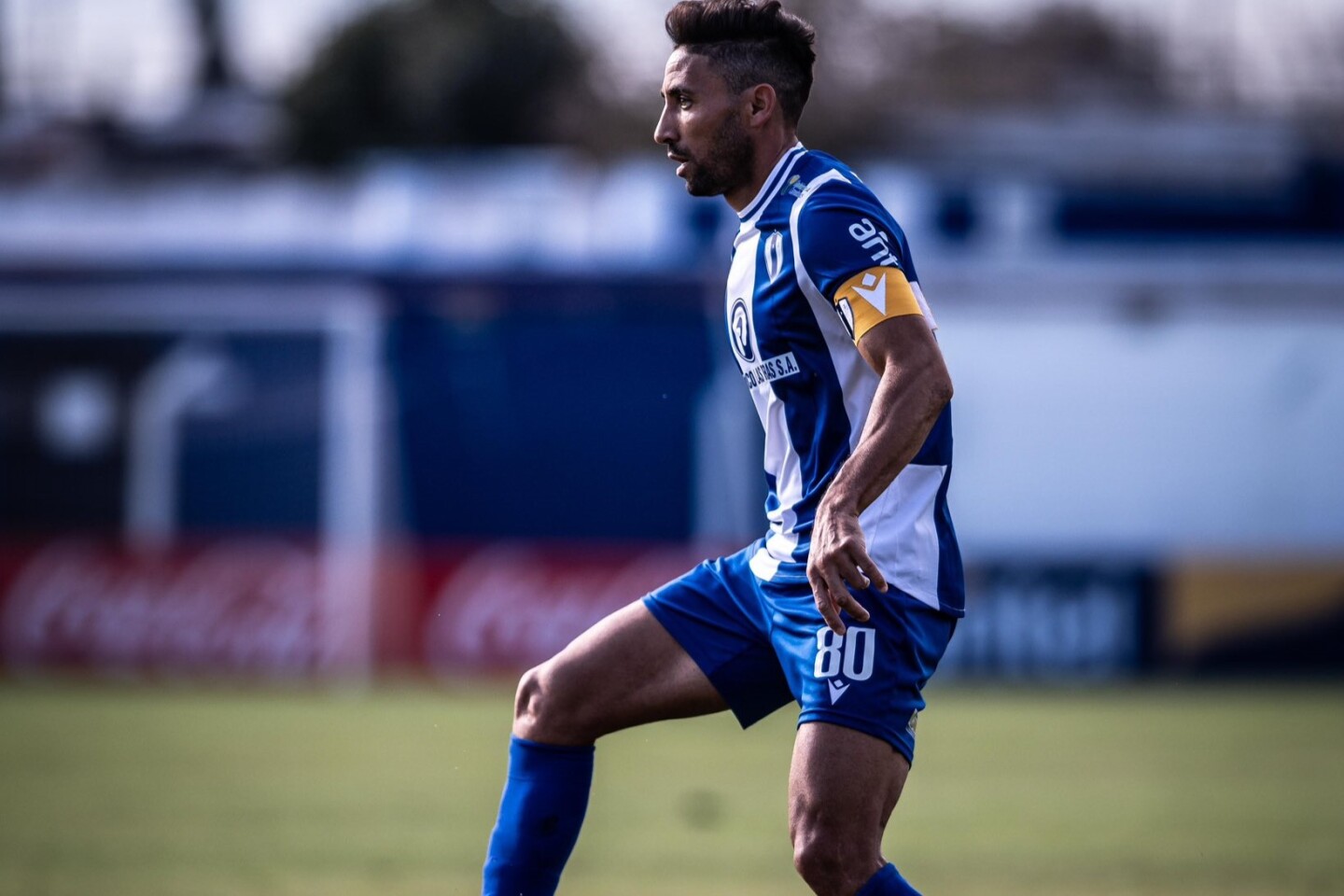Jonathan Urretaviscaya en el partido entre Juventud de Las Piedras y Danubio en el Parque Artigas por la sexta fecha de la Serie B del Torneo Intermedio.