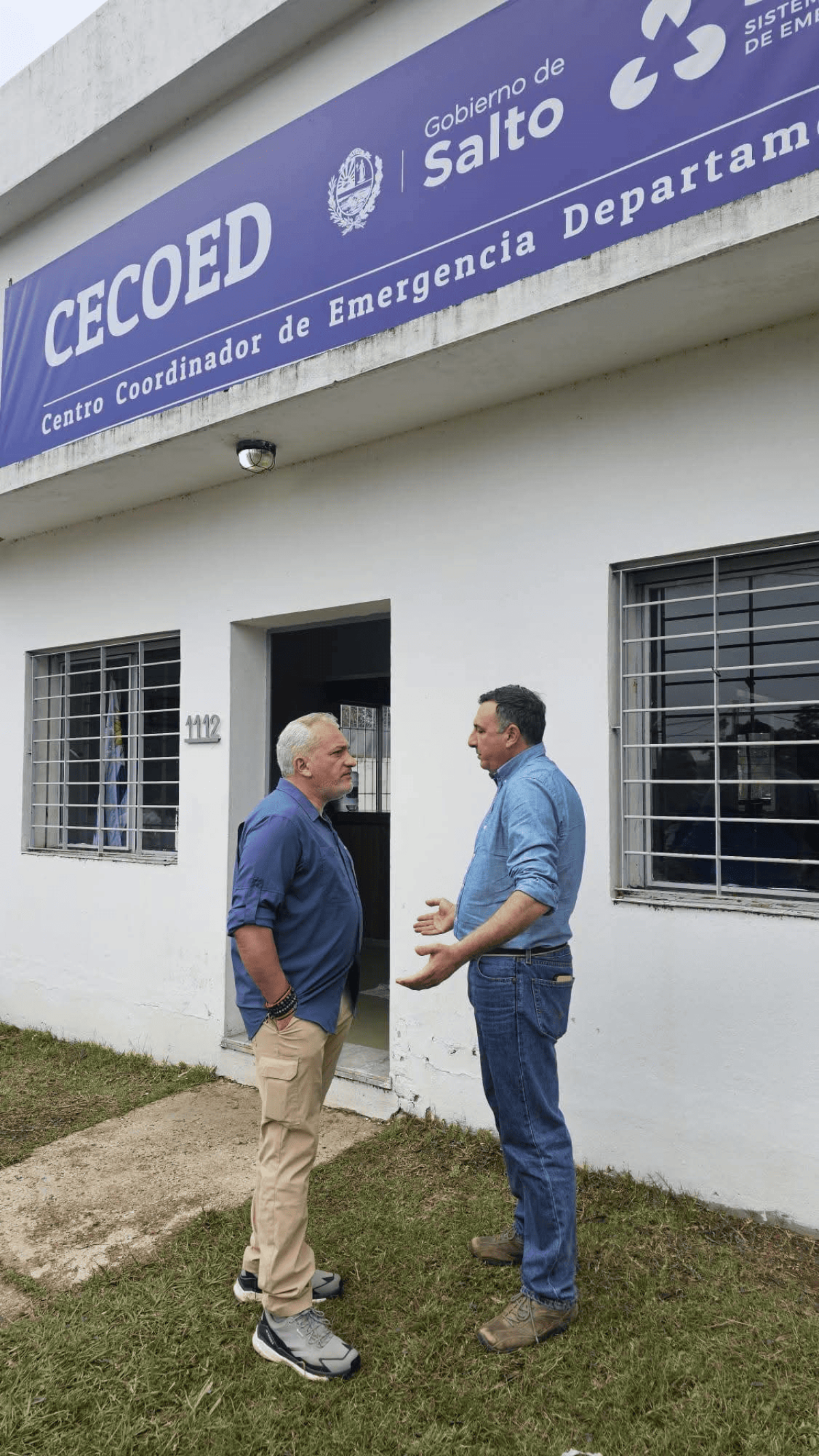 El director del Sinae, Leandro Palomeque, y el intendente de Salto, Carlos Albisu.