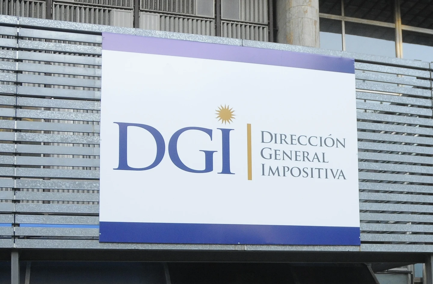 Dirección General Impositiva (DGI).