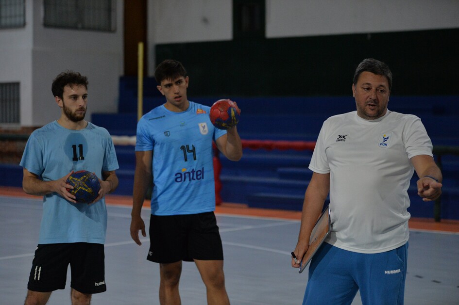 Nicolás Guerra, el entrenador de la selección uruguaya de handball masculino.