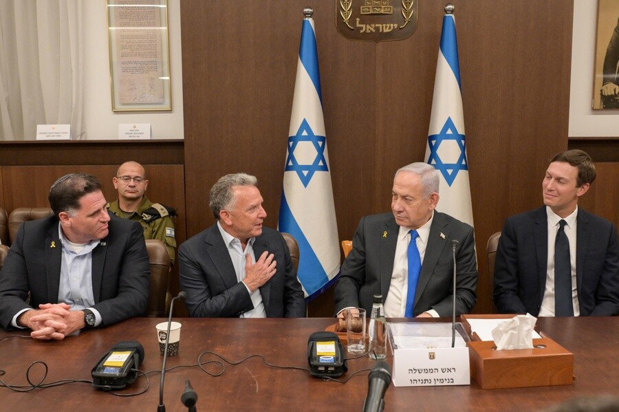 enjamin Netanyahu se reunió con el enviado especial del presidente de EE.UU. Trump para Oriente Medio, Steve Witkoff y el yerno del presidente, Jared Kushner