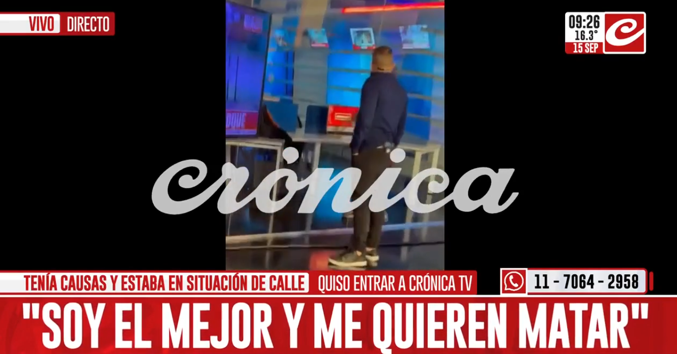 Hombre armado con un cuchillo entró a Crónica TV.