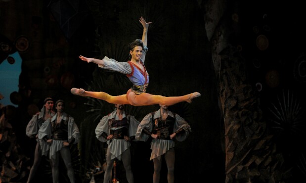 Ciro Tamayo en una escena de El Corsario. Foto: Difusión