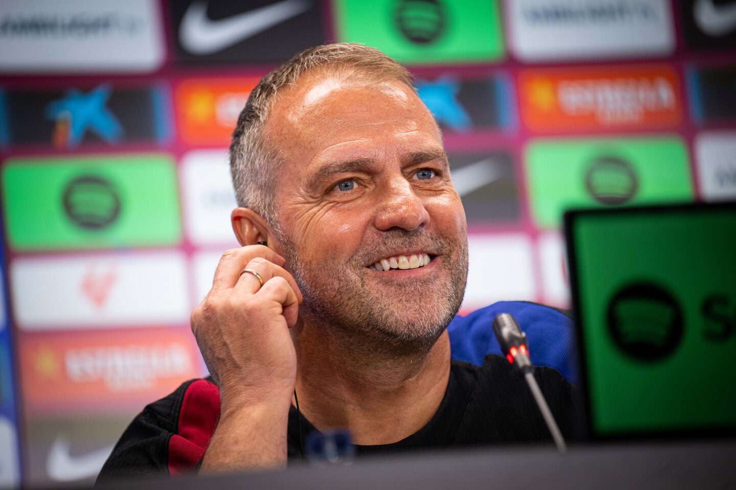 Hansi Flick, DT del Barcelona, en conferencia de prensa.
