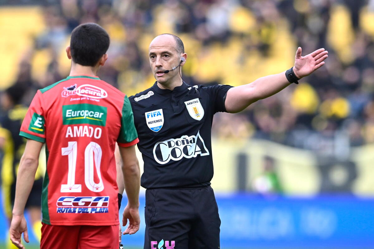 Javier Burgos en Peñarol vs. Boston River