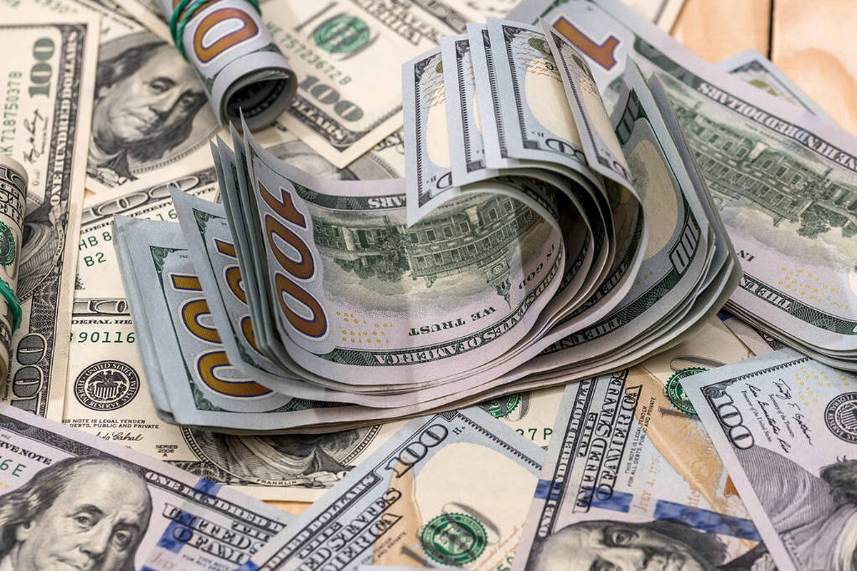 Dolares