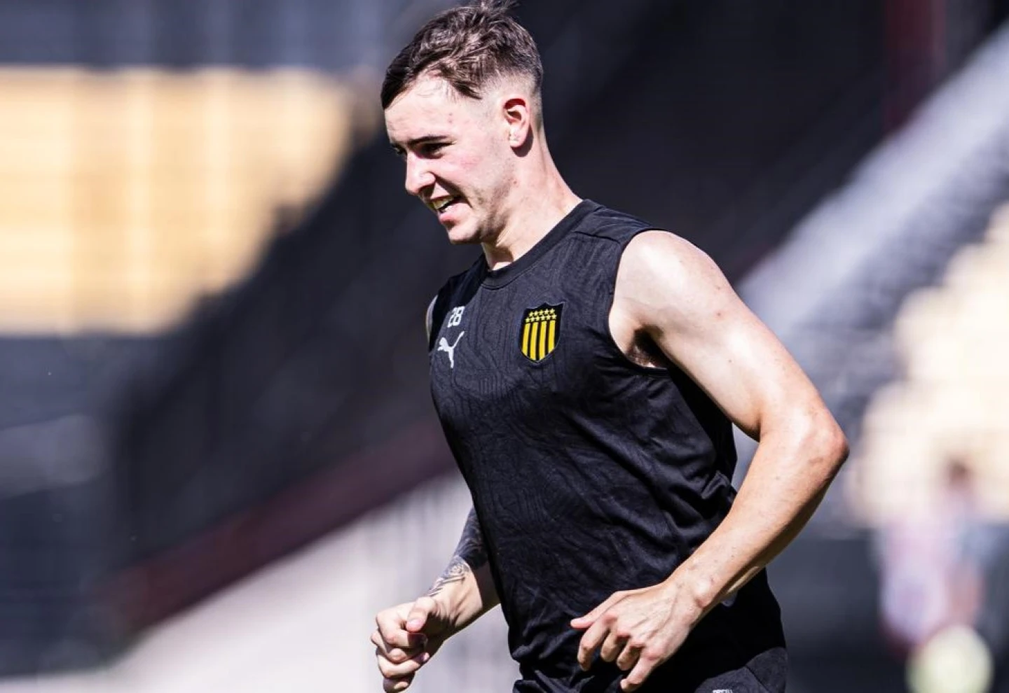 Leandro Umpierrez entrenando con primera