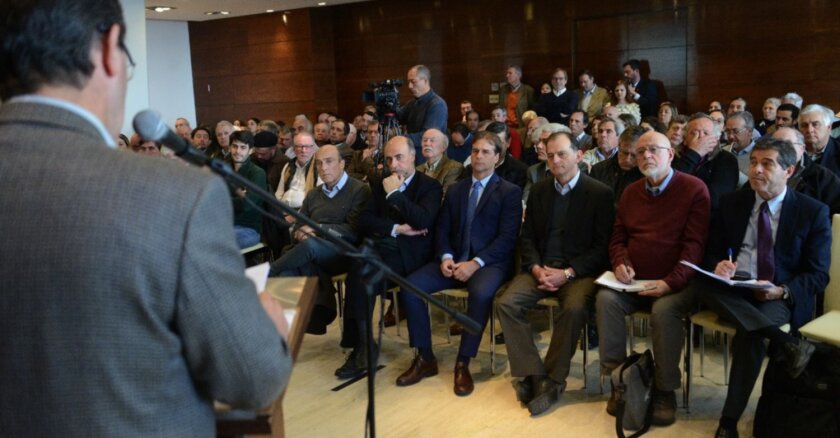 El próximo 23 de julio, CAF presentará a los candidatos a la Presidencia sus “propuestas pragmáticas” que se engloban en tres puntos. El primero tiene que ver con el desarrollo agrario sostenible. El segundo, habla de temas relacionados al rol del Estado y las políticas públicas dedicadas al sector; y el tercero trata del fortalecimiento del cooperativismo agrario.