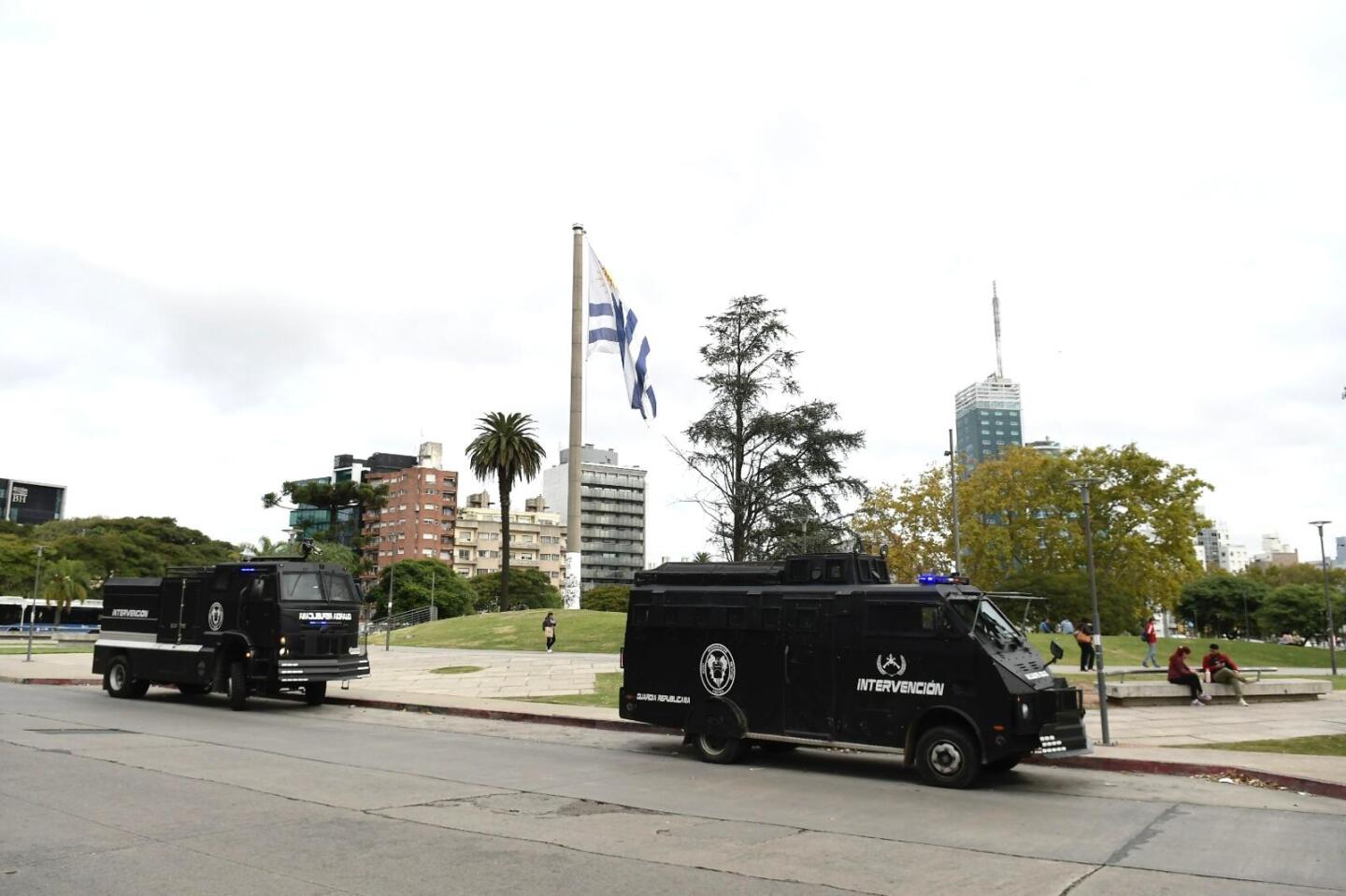 La Guardia Republicana frente a Tres Cruces ante posible convocatoria de pelea multitudinaria