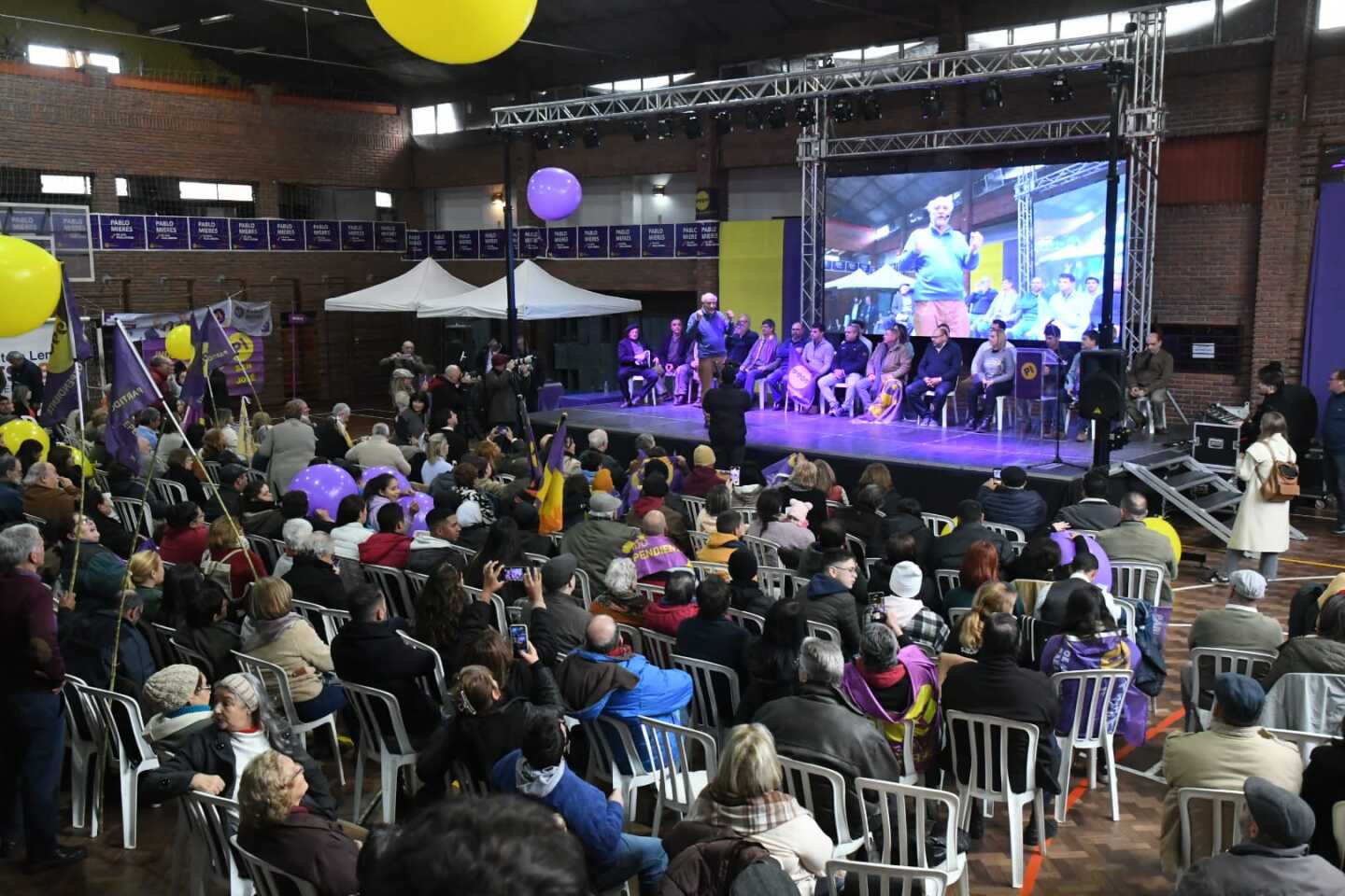 Acto de lanzamiento de campaña 2024 del Partido Independiente.