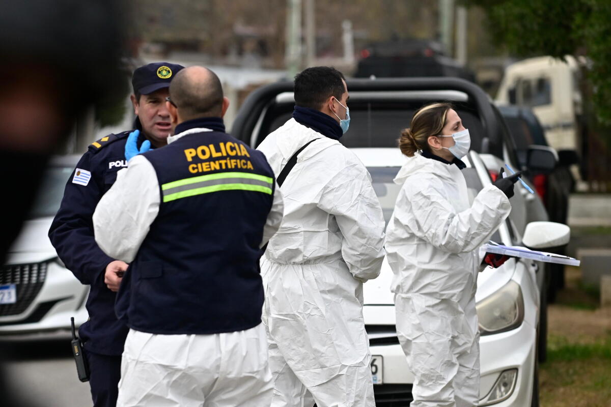 Policía Científica trabajando en Villa García
