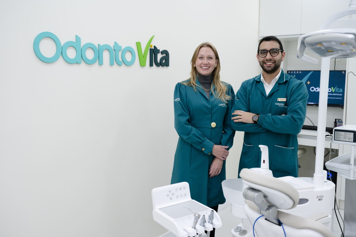 Doctores Agustín Machado y Anna Schwendler, fundadores de Odontovita.