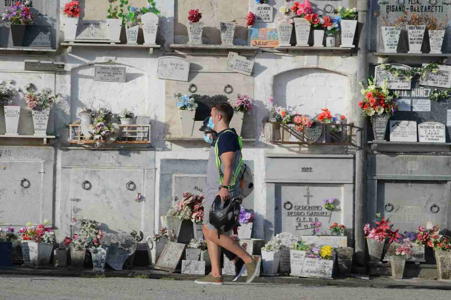 Cementerio Municipal de Florida en pandemia.