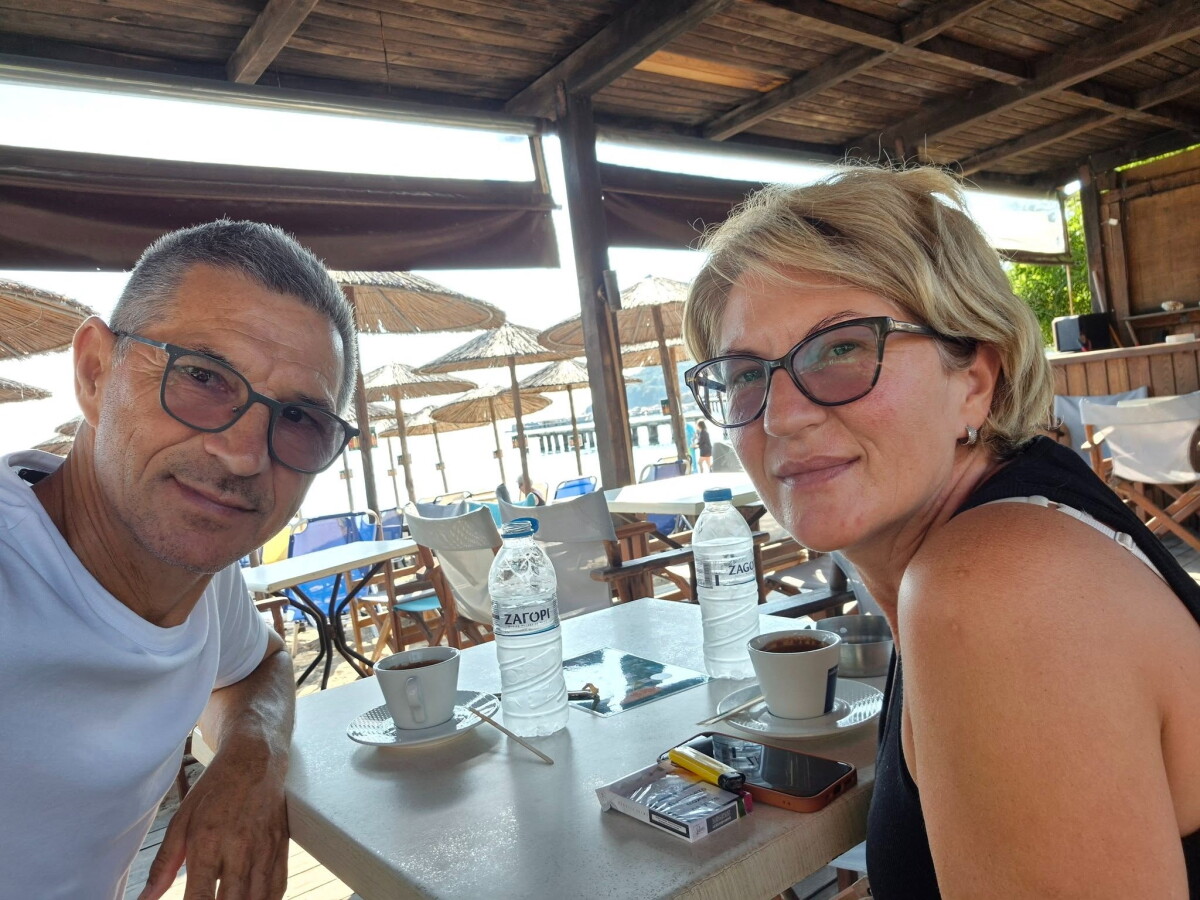 Ljubisa Karović junto a su esposa, Svetlana Grković.