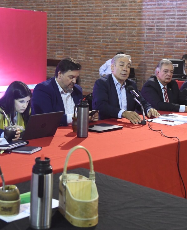 Reunion de agrupacion Crece del Partido Colorado