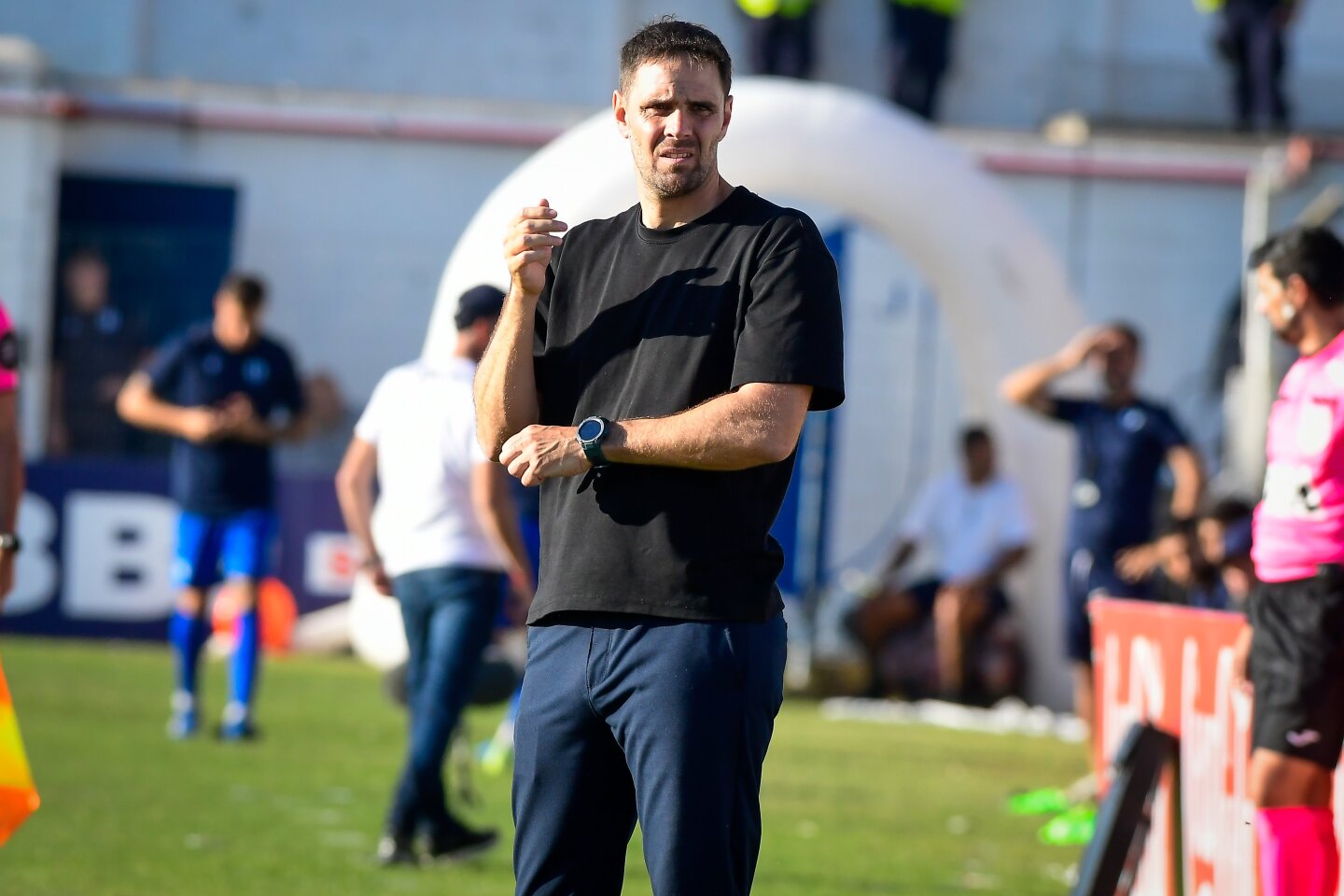 Joaquín Papa, DT de Liverpool.
