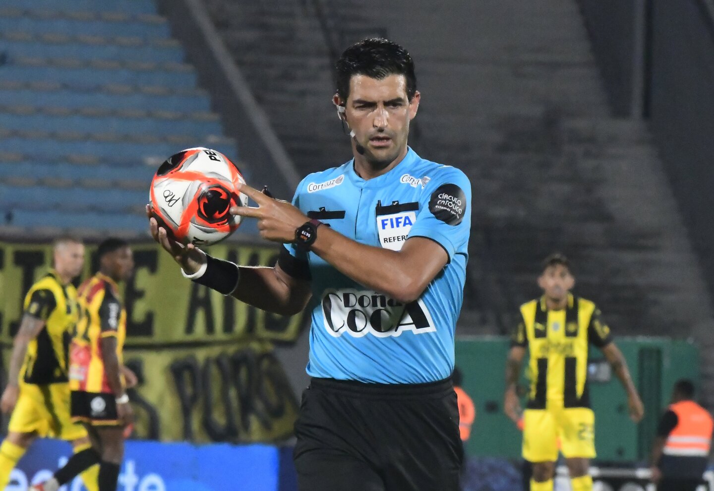 Leodán González durante un partido de la Liga AUF Uruguaya.