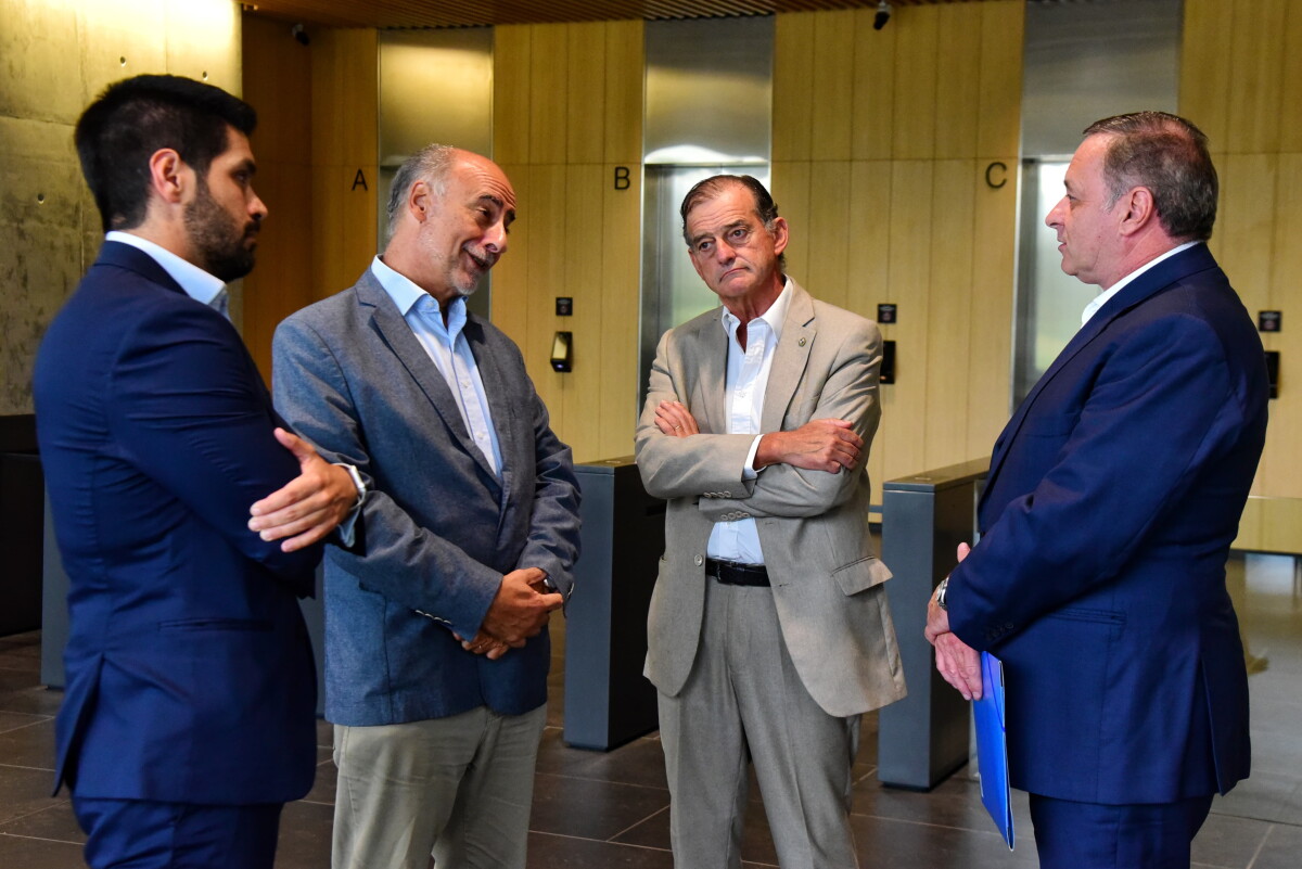 Mieres sobre la presencia de CA en la coalición: "El que se va sin que lo echen, vuelve sin que lo llamen"