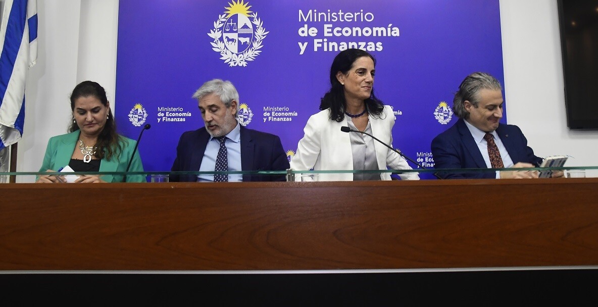 Conferencia de prensa del Ministerio de Economia