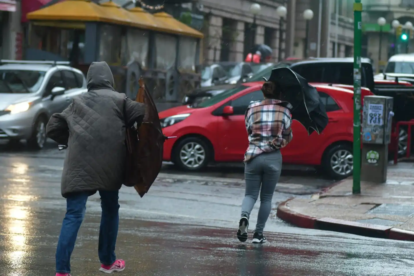 Lluvia viento montevideo alerta foto leonardo maine el país