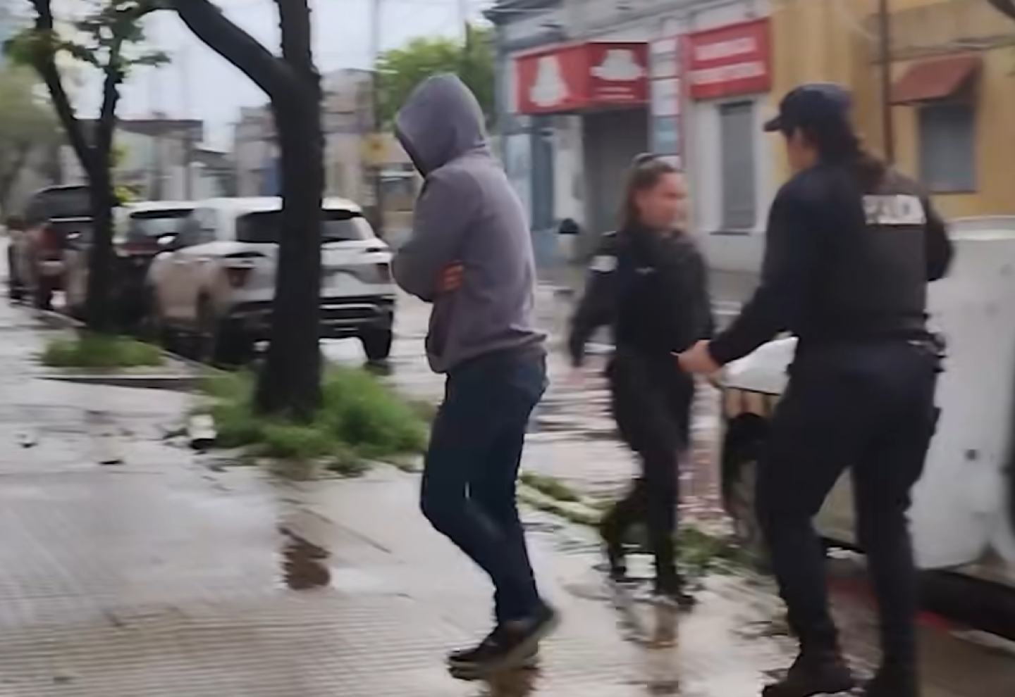 Rodrigo Rolón llegando al Poder Judicial