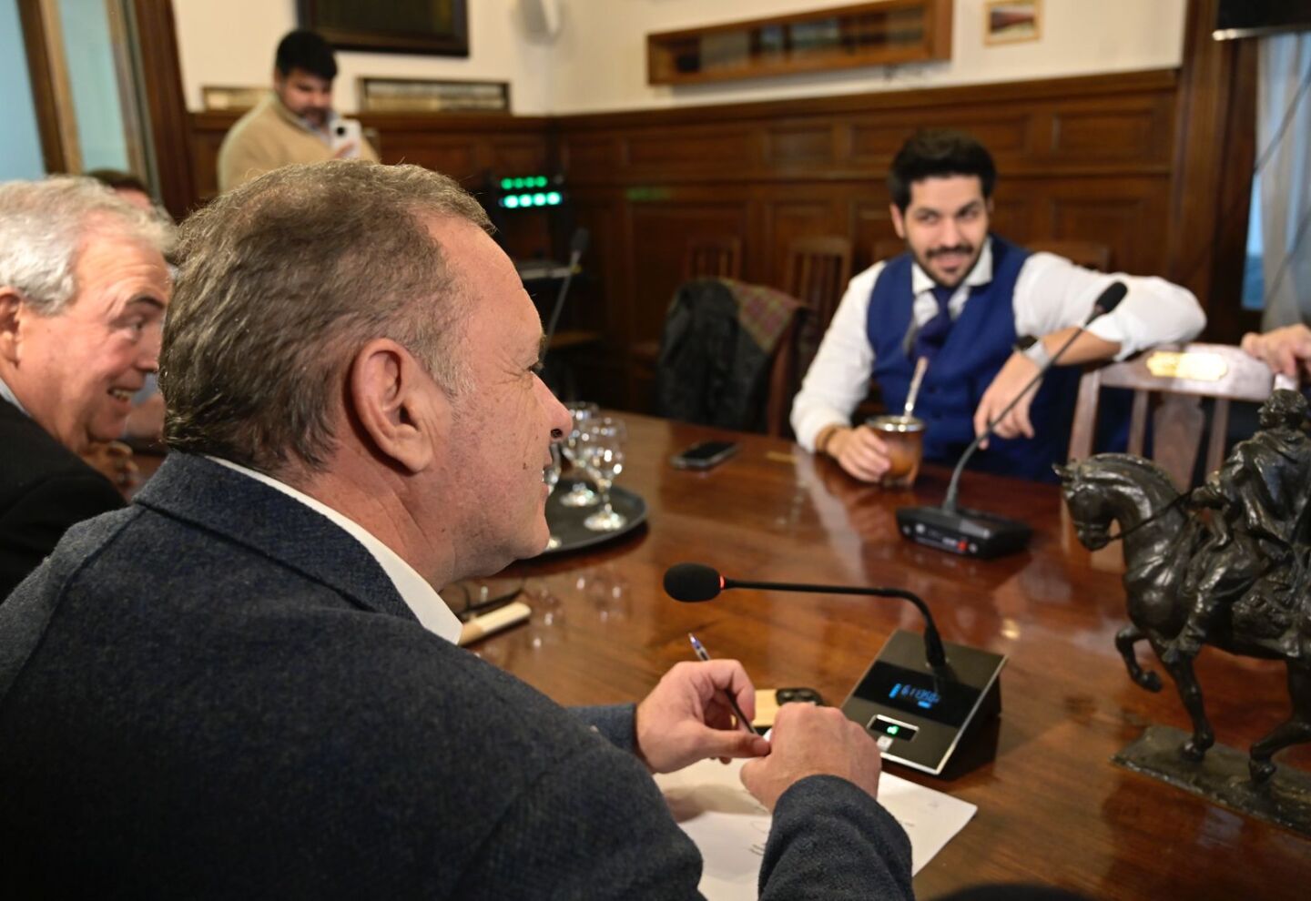 Reunión de Álvaro Delgado con Andrés Ojeda.