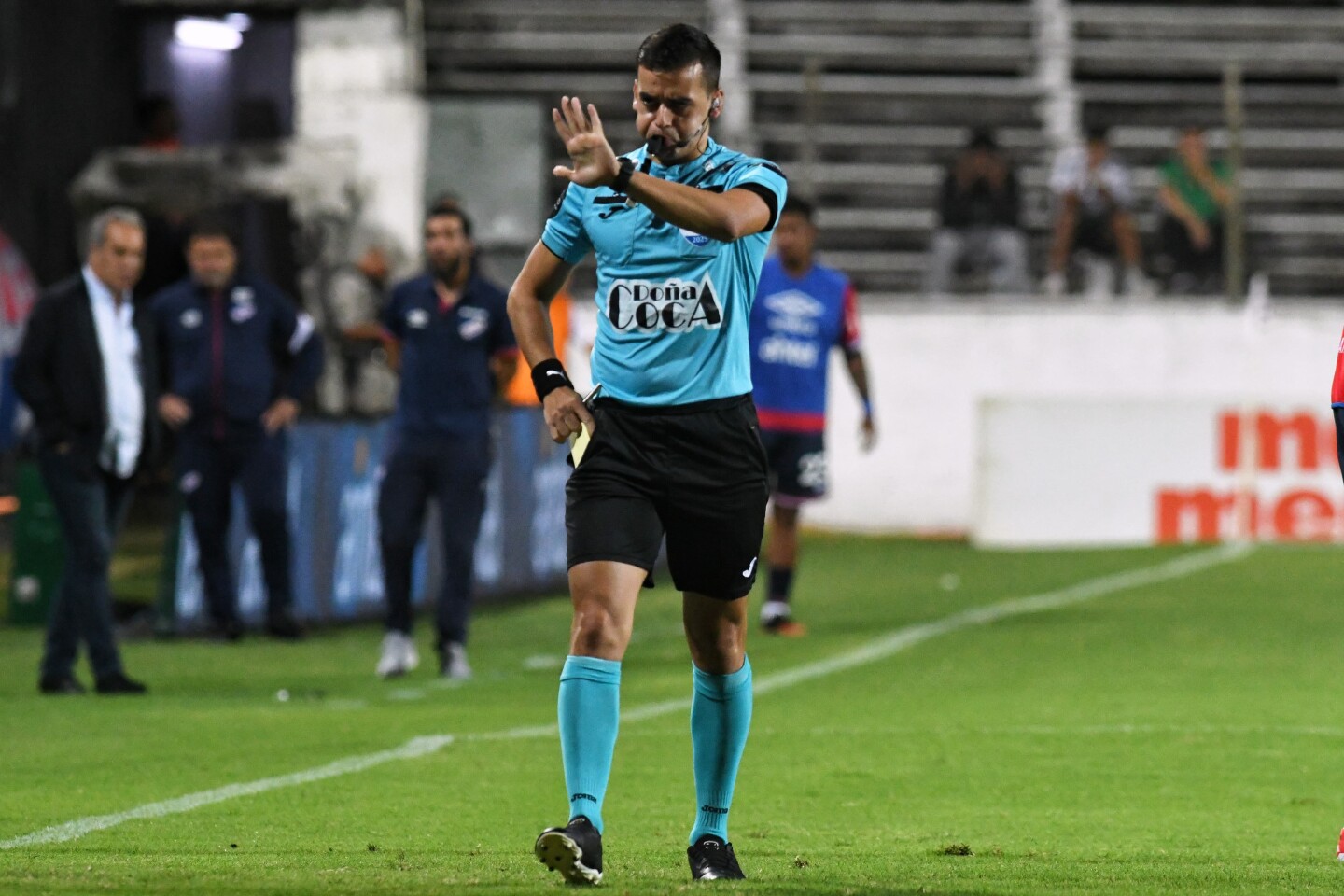 Mathías de Armas, árbitro principal de Racing-Nacional.