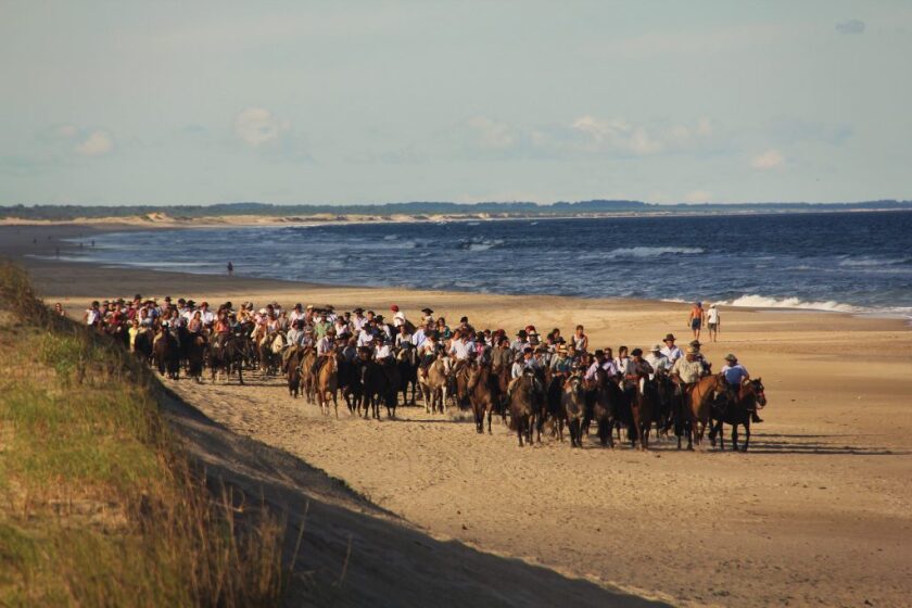 aaa-cabalgata-gral-1024x683.jpg