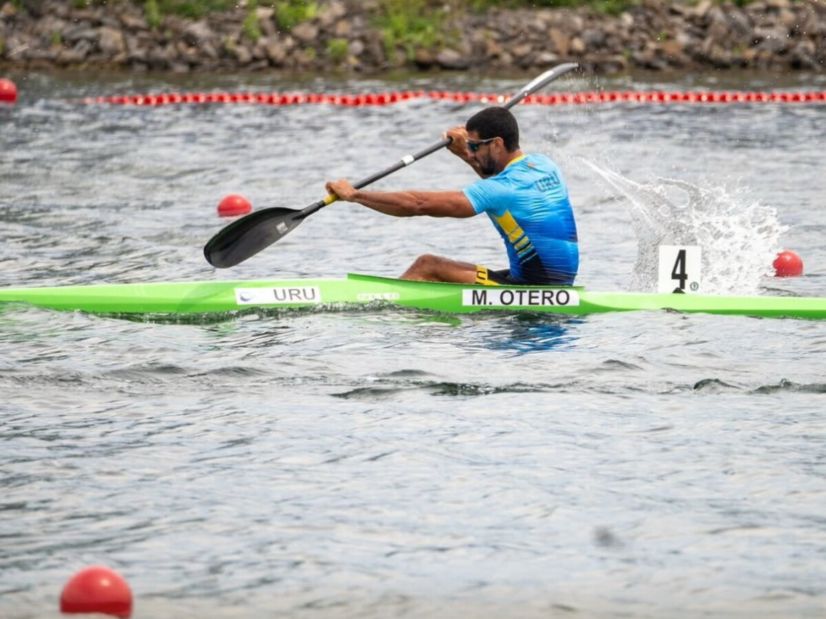 Matías Otero en plena disputa del Panamericano de canotaje.