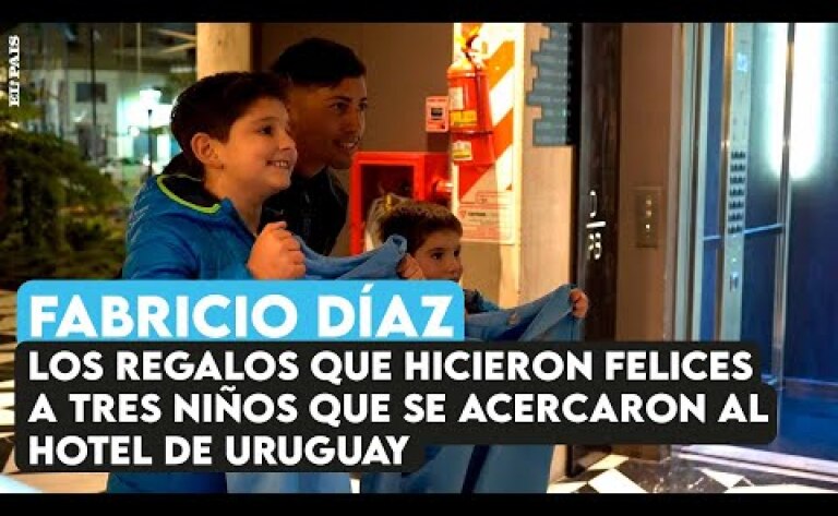 Fabricio Díaz y los regalos que hicieron felices a tres niños que se acercaron al hotel de Uruguay