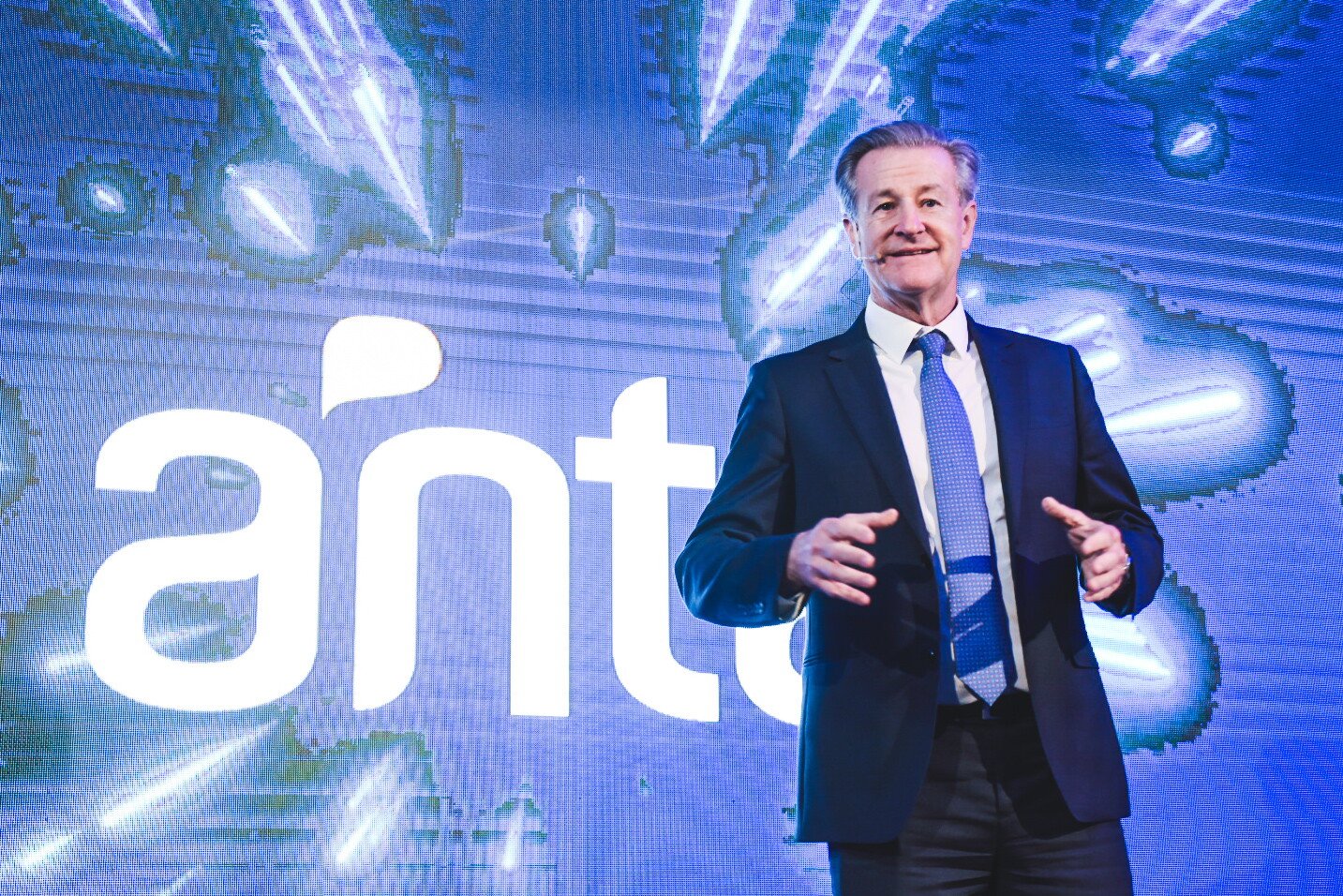 Gabriel Gurméndez en lanzamiento del 5G.