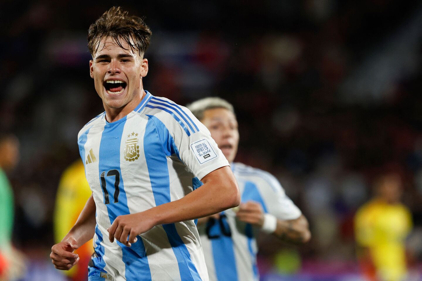Mateo Silvetti festeja un gol con Argentina en el Mundial Sub 20 de Chile 2025