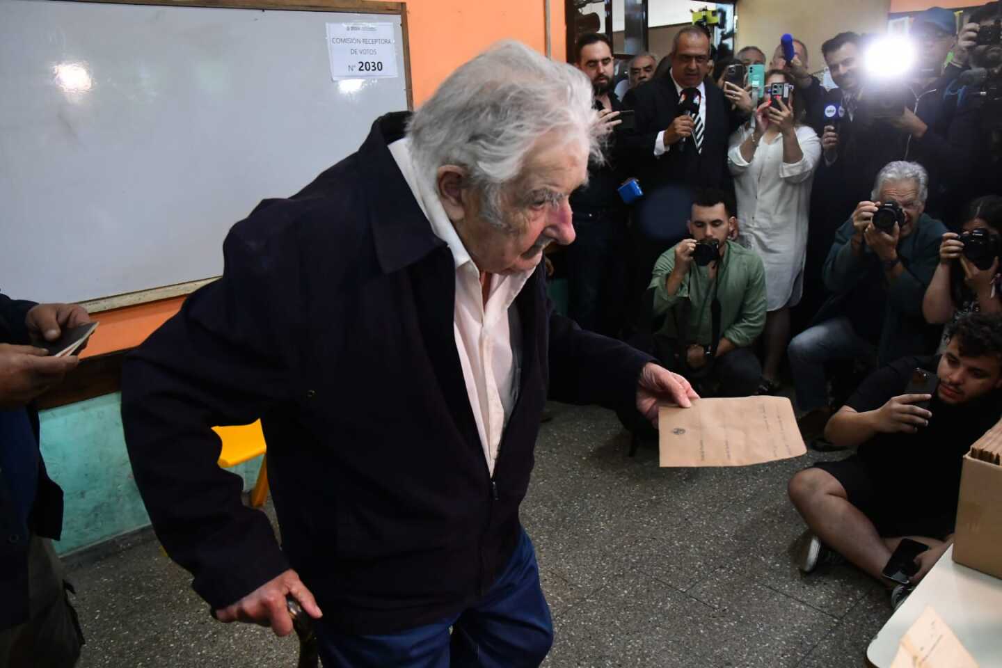 Votó el expresidente José Mujica.