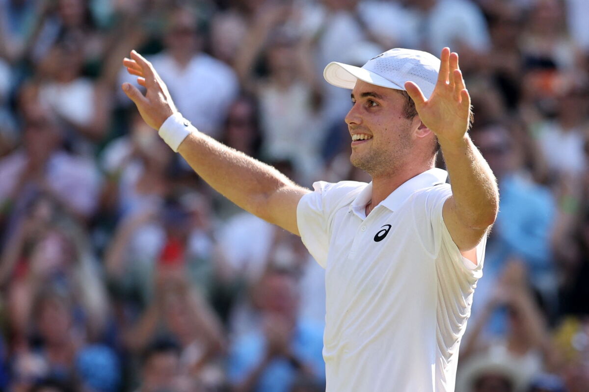 Arthur Fery celebra su clasificación a semifinales de Wimbledon.