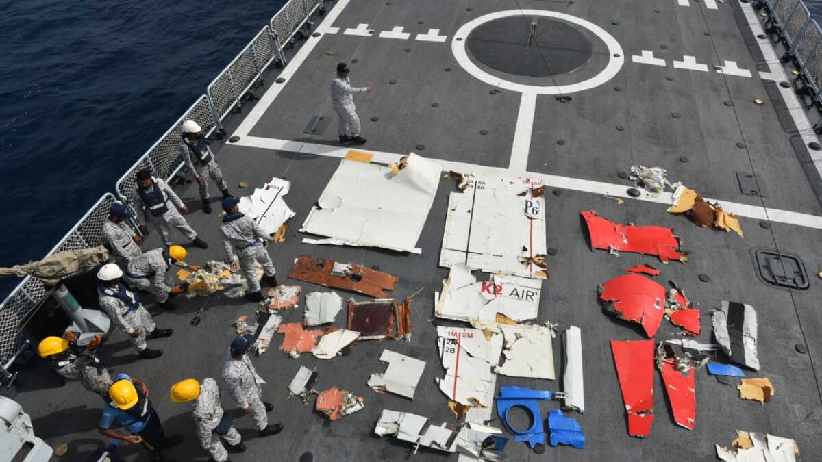 Avión accidentado en Pakistán.