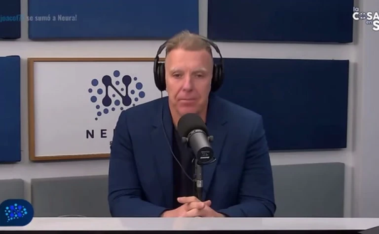 Milei Hace Regalo A Fantino