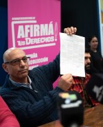 Marcelo Abdala fue el primero en firmar por el plebiscito para reformar la seguridad social.