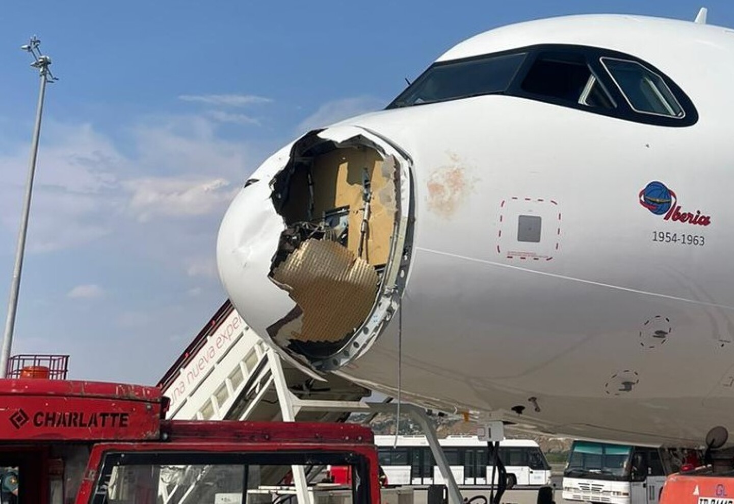 Avión regresó a Barajas tras incidente en el despegue