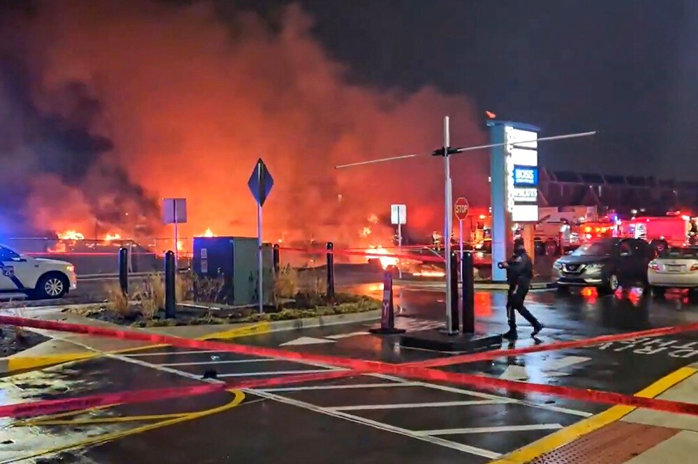 Filadelfia: el avión se estrelló contra una zona residencial