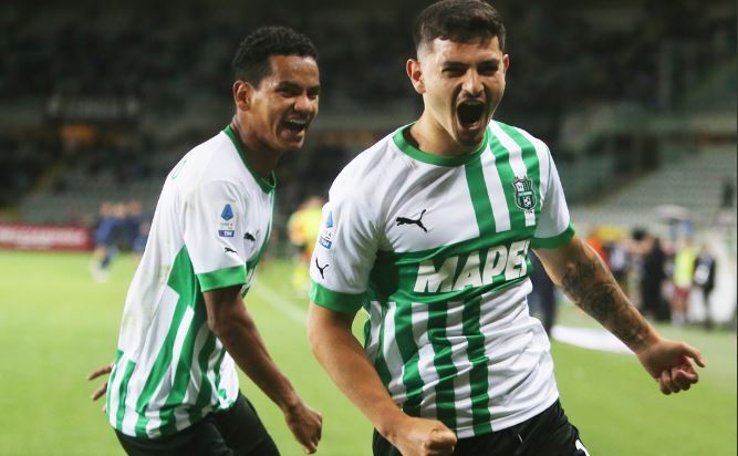 Agustín Álvarez Martínez grita su gol ante Torino.