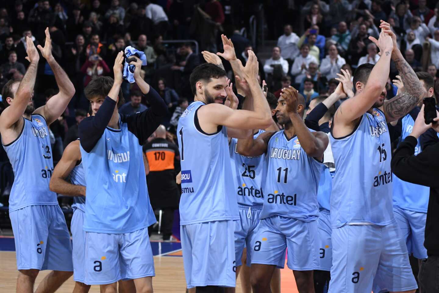 La selección uruguaya de básquetbol. Foto: Juan Manuel Ramos.