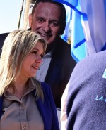 Valeria Ripoll en campaña politica