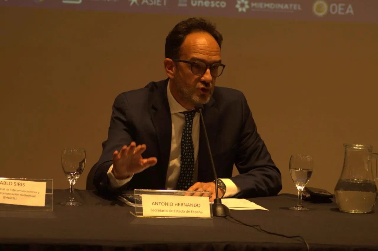 antonio hernando.jpg