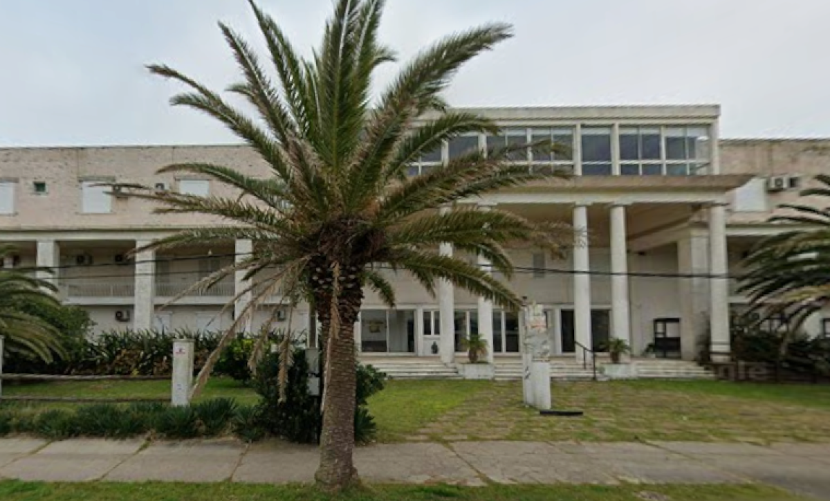 Suspenden remate judicial de histórico hotel Cabo de Santa María en La Paloma: "Problema familiar y privado"