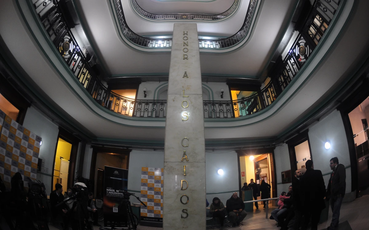 Uruguay lanza línea 018 para víctimas de siniestros viales y abre 648 plazas laborales en el Ministerio del Interior — image 1