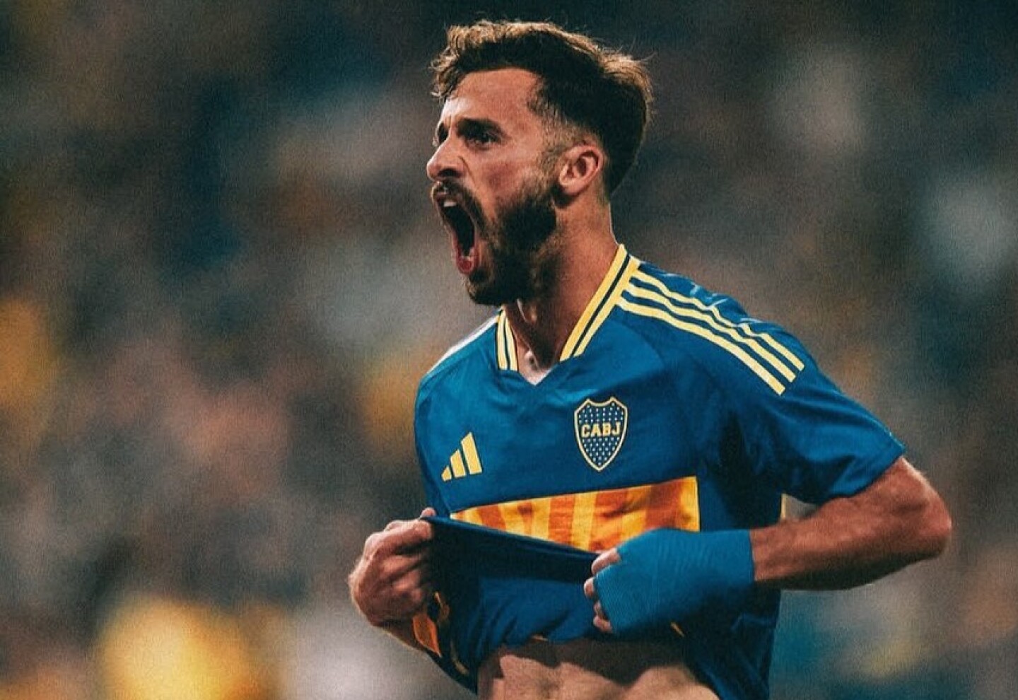 Marcelo Saracchi con la camiseta de Boca Juniors.